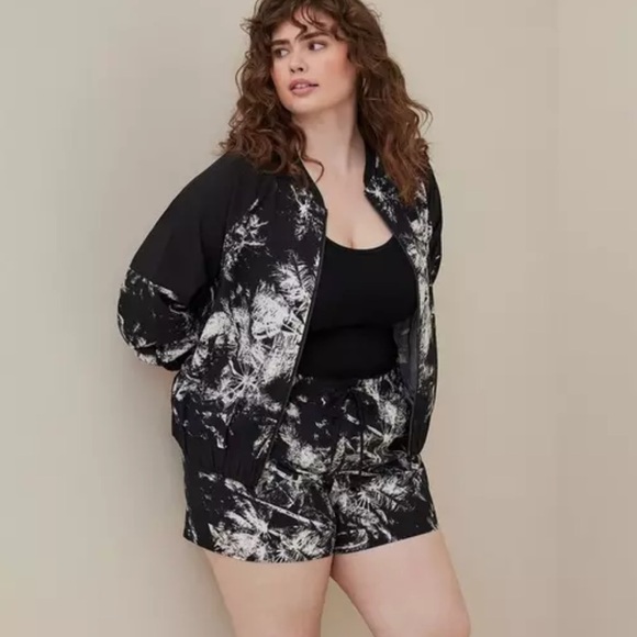 Torrid Lovesick Color Block Bomber Jacket Palms Black grunge Beachcore retro - Picture 2 of 10